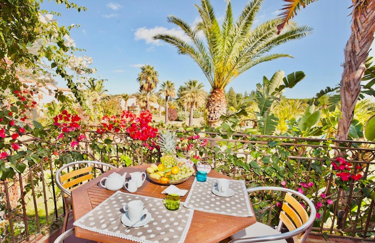 Apartments In Residence With Swimming Pool In Santa Margherita Di Pula, 250 Meters From The Sea Екстериор снимка